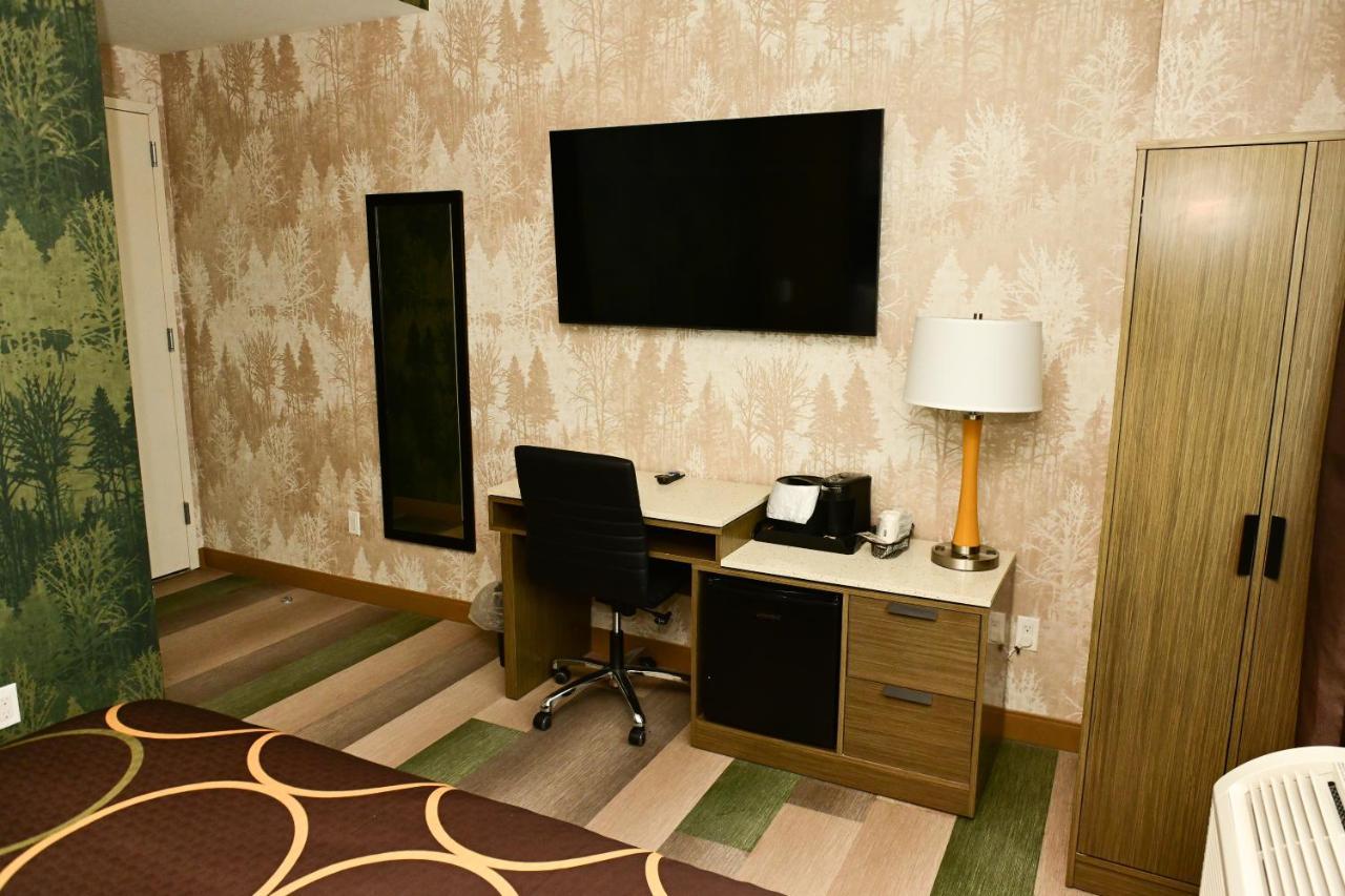 מלון ניו יורק Super 8 By Wyndham Bronx Near Botanical Garden מראה חיצוני תמונה