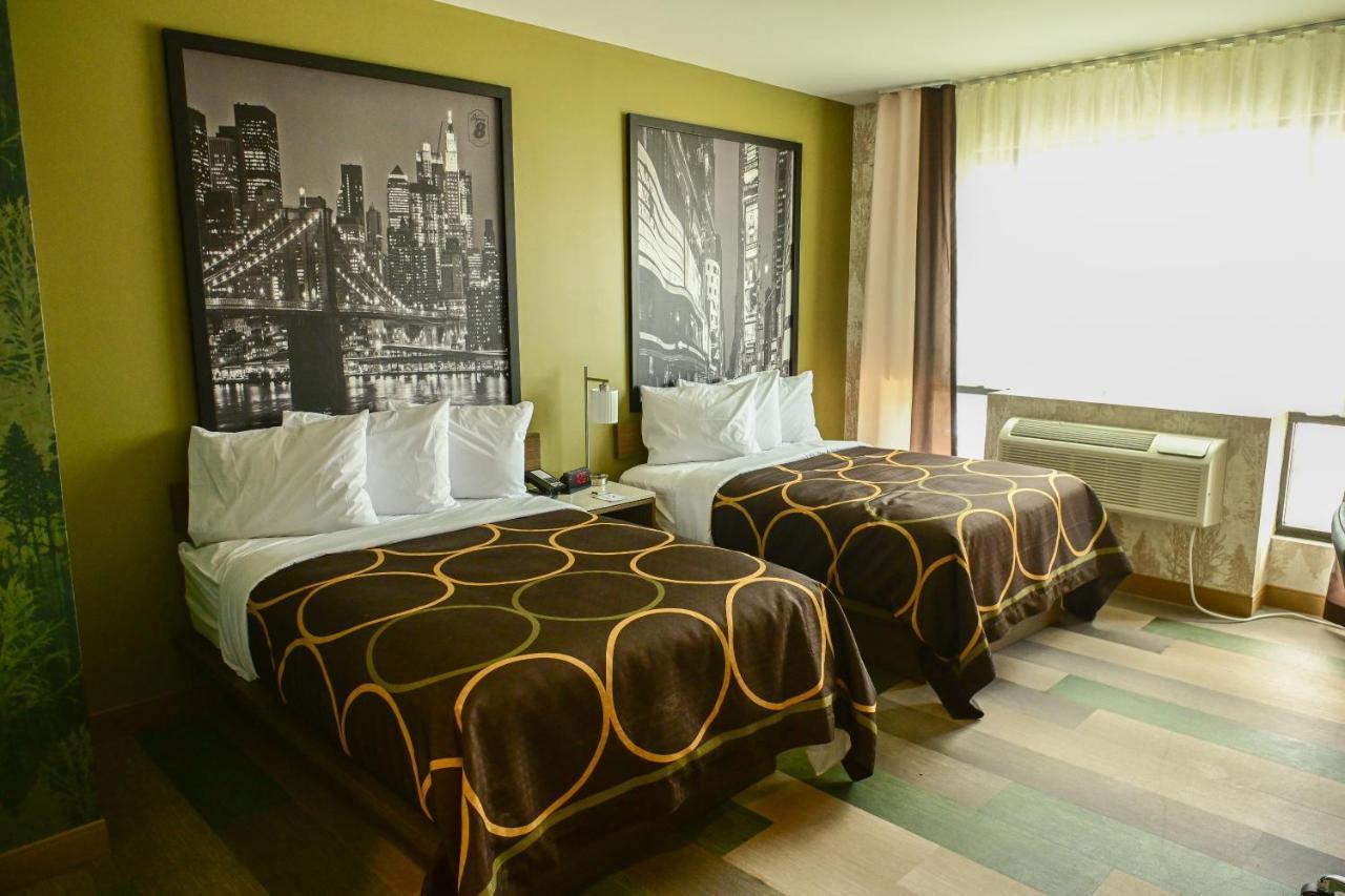 מלון ניו יורק Super 8 By Wyndham Bronx Near Botanical Garden מראה חיצוני תמונה